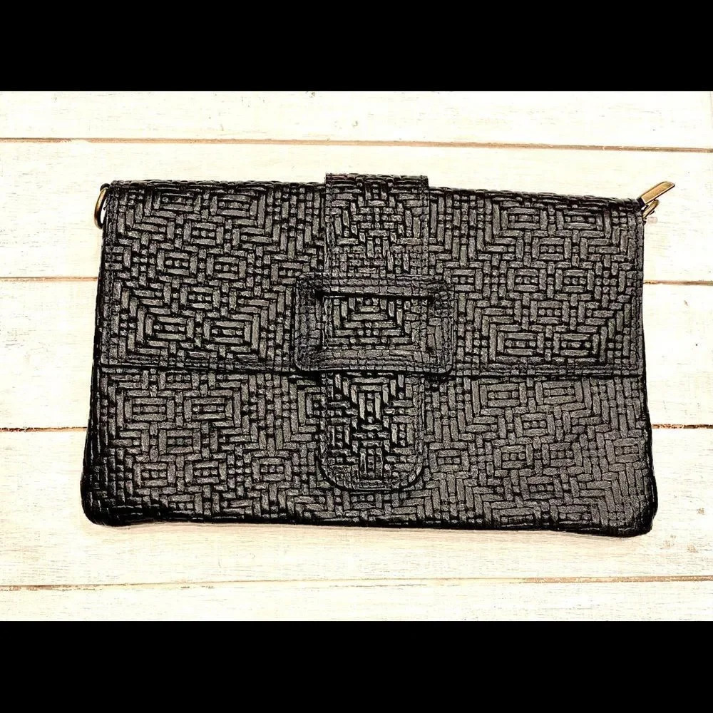 Valentina Fiore Handmade leather clutch